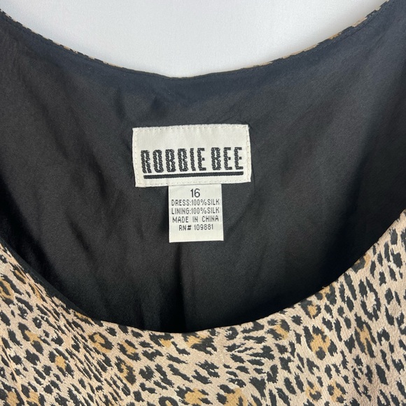 Women’s Vintage ROBBIE BEE Leopard Print 100% Silk Maxi Dress - Picture 3 of 7